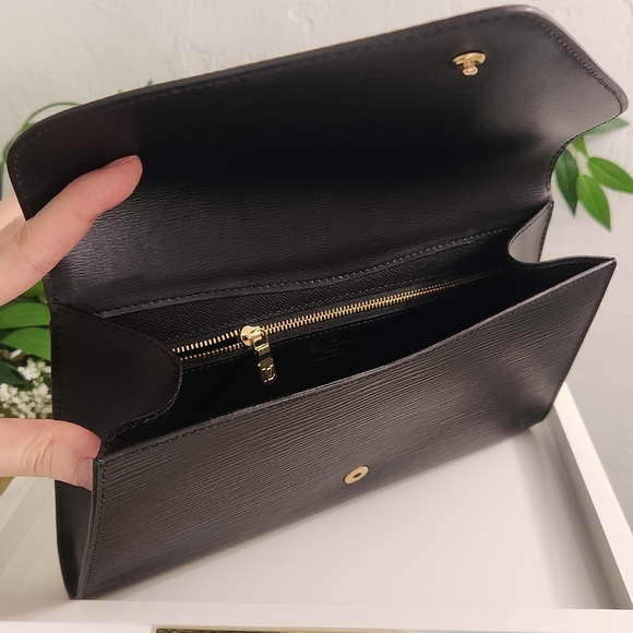 SALE! LV Clutch - Louis Vuitton authentic epi black Art Deco envelope purse bag - Picture 8 of 17